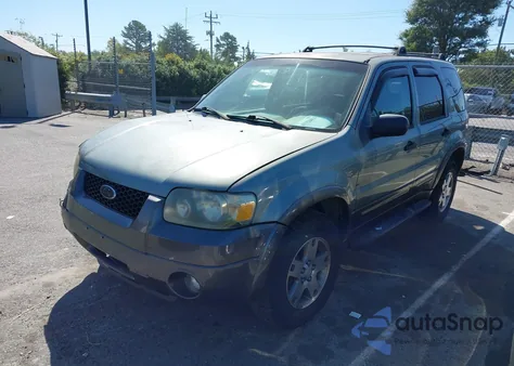 2005 Ford Escape Xlt from USA, damaged, VIN 1FMCU03165KD64906